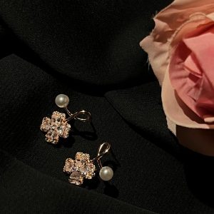 Floral pearl knot earrings