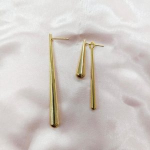 Contemporary gold tear drop earrings