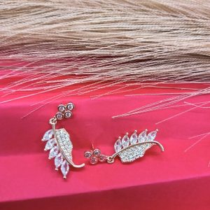Leaf drop earrings