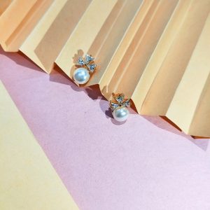 Pearl Stud bow tie earrings