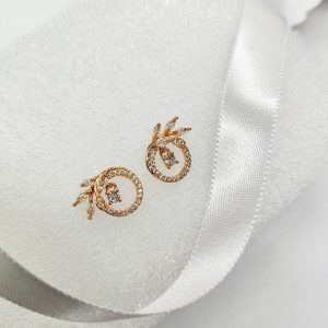 Overloop leaf earrings