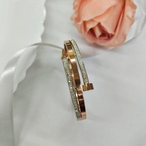 circle loop bracelet